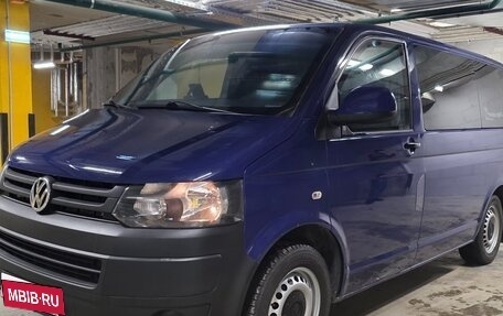 Volkswagen Transporter T5 рестайлинг, 2012 год, 1 295 000 рублей, 2 фотография