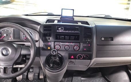 Volkswagen Transporter T5 рестайлинг, 2012 год, 1 295 000 рублей, 9 фотография
