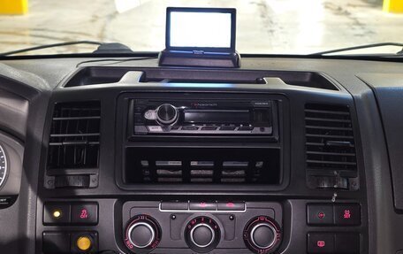 Volkswagen Transporter T5 рестайлинг, 2012 год, 1 295 000 рублей, 12 фотография