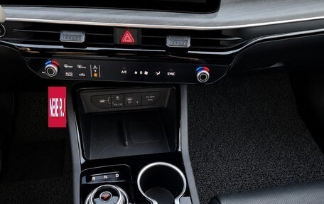 KIA K5, 2023 год, 2 100 000 рублей, 15 фотография