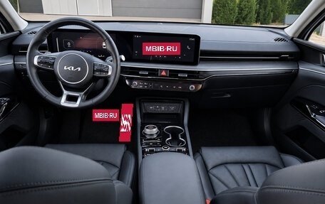 KIA K5, 2023 год, 2 100 000 рублей, 11 фотография