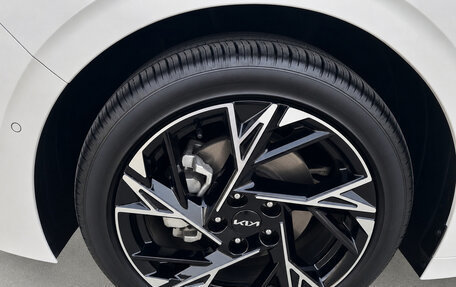KIA K5, 2023 год, 2 100 000 рублей, 21 фотография