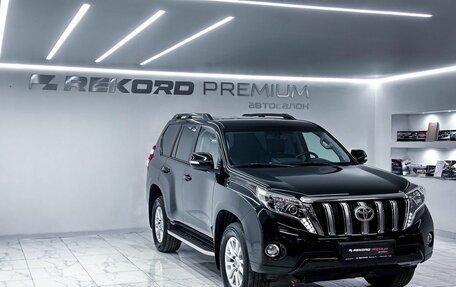 Toyota Land Cruiser Prado 150 рестайлинг 2, 2014 год, 3 799 000 рублей, 2 фотография