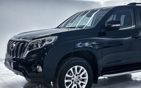 Toyota Land Cruiser Prado 150 рестайлинг 2, 2014 год, 3 799 000 рублей, 6 фотография