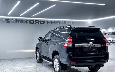 Toyota Land Cruiser Prado 150 рестайлинг 2, 2014 год, 3 799 000 рублей, 27 фотография