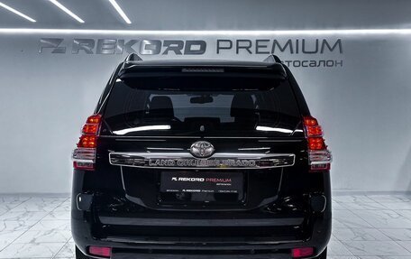 Toyota Land Cruiser Prado 150 рестайлинг 2, 2014 год, 3 799 000 рублей, 29 фотография