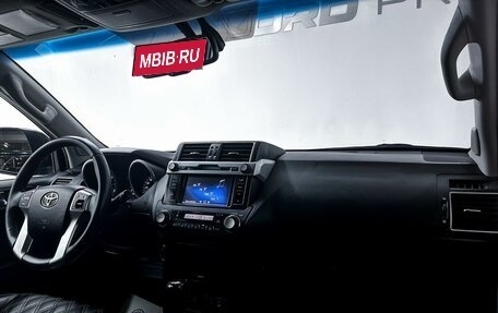 Toyota Land Cruiser Prado 150 рестайлинг 2, 2014 год, 3 799 000 рублей, 26 фотография