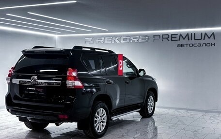 Toyota Land Cruiser Prado 150 рестайлинг 2, 2014 год, 3 799 000 рублей, 30 фотография