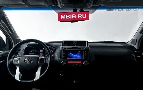 Toyota Land Cruiser Prado 150 рестайлинг 2, 2014 год, 3 799 000 рублей, 25 фотография