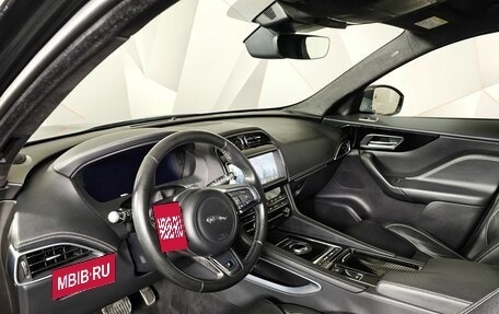Jaguar F-Pace, 2019 год, 2 555 000 рублей, 19 фотография