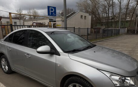 Chevrolet Cruze II, 2012 год, 649 999 рублей, 3 фотография