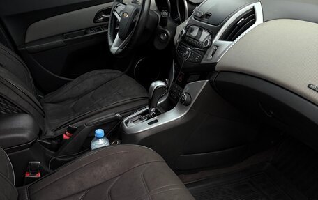 Chevrolet Cruze II, 2012 год, 649 999 рублей, 10 фотография