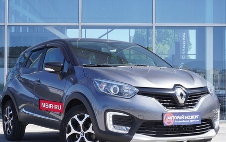 Renault Kaptur I рестайлинг, 2017 год, 1 779 000 рублей, 3 фотография