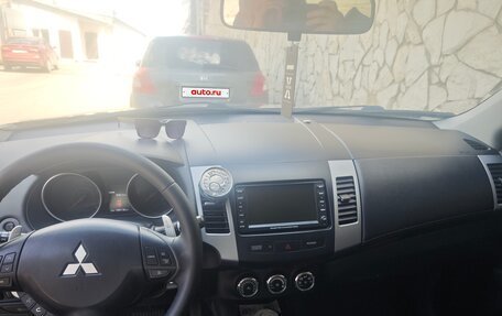 Mitsubishi Outlander III рестайлинг 3, 2011 год, 1 350 000 рублей, 7 фотография