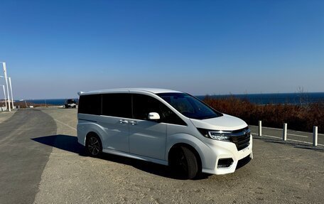 Honda Stepwgn IV, 2021 год, 2 200 000 рублей, 1 фотография