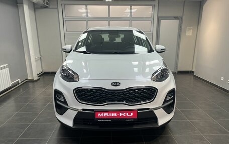 KIA Sportage IV рестайлинг, 2021 год, 2 350 000 рублей, 2 фотография