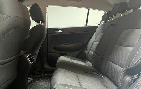 KIA Sportage IV рестайлинг, 2021 год, 2 350 000 рублей, 20 фотография
