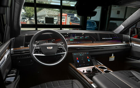 Cadillac Escalade V, 2025 год, 19 900 000 рублей, 11 фотография