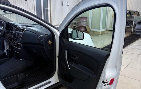 Renault Sandero II рестайлинг, 2018 год, 800 000 рублей, 4 фотография