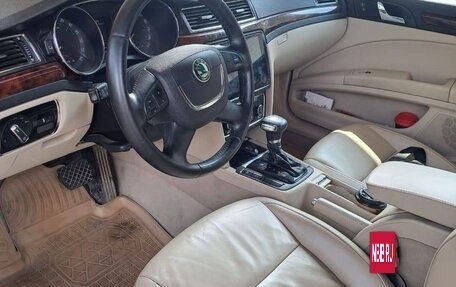 Skoda Superb III рестайлинг, 2008 год, 1 100 000 рублей, 5 фотография