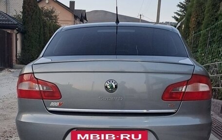 Skoda Superb III рестайлинг, 2008 год, 1 100 000 рублей, 2 фотография