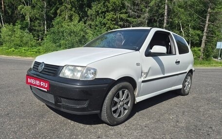 Volkswagen Polo III рестайлинг, 2001 год, 260 000 рублей, 2 фотография