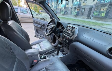 Toyota RAV4, 2003 год, 670 000 рублей, 16 фотография
