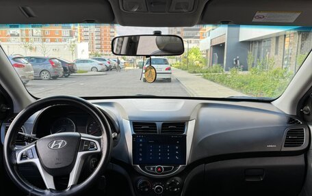 Hyundai Solaris II рестайлинг, 2012 год, 670 000 рублей, 2 фотография