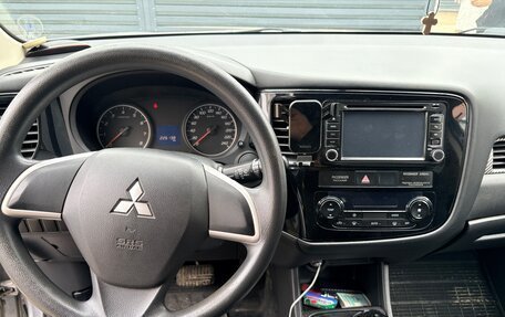 Mitsubishi Outlander III рестайлинг 3, 2012 год, 1 240 000 рублей, 7 фотография