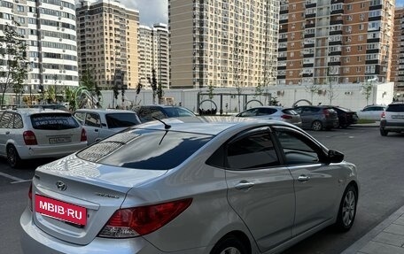 Hyundai Solaris II рестайлинг, 2012 год, 670 000 рублей, 9 фотография