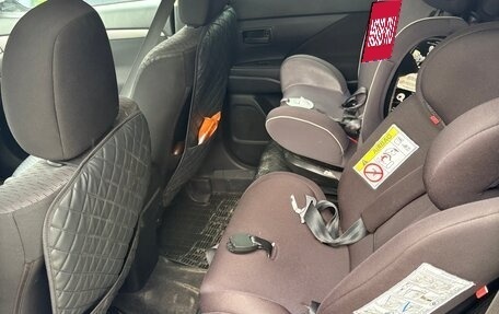 Mitsubishi Outlander III рестайлинг 3, 2012 год, 1 240 000 рублей, 9 фотография