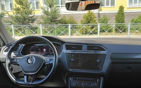 Volkswagen Tiguan II, 2018 год, 2 945 000 рублей, 19 фотография