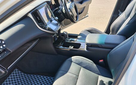Toyota Crown, 2016 год, 3 300 000 рублей, 10 фотография