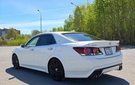 Toyota Crown, 2016 год, 3 300 000 рублей, 3 фотография
