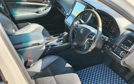 Toyota Crown, 2016 год, 3 300 000 рублей, 11 фотография