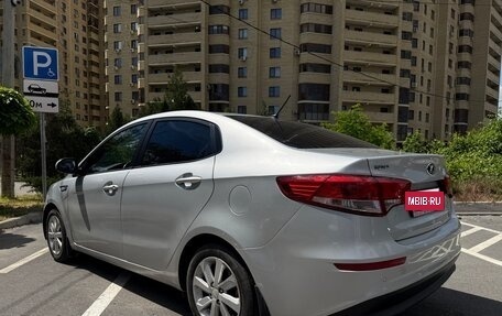KIA Rio III рестайлинг, 2016 год, 980 000 рублей, 4 фотография