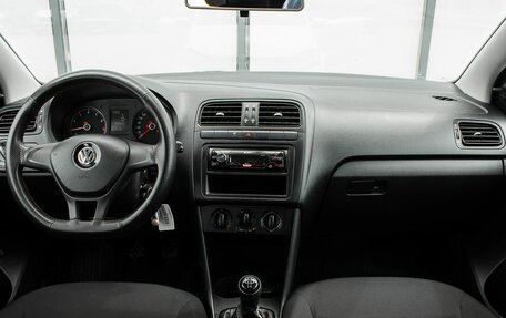 Volkswagen Polo VI (EU Market), 2018 год, 830 000 рублей, 13 фотография