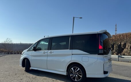 Honda Stepwgn IV, 2021 год, 2 200 000 рублей, 7 фотография