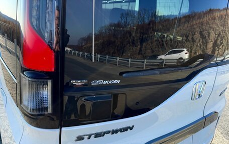 Honda Stepwgn IV, 2021 год, 2 200 000 рублей, 8 фотография