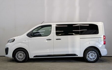 Peugeot Traveller I, 2019 год, 2 950 000 рублей, 8 фотография