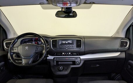 Peugeot Traveller I, 2019 год, 2 950 000 рублей, 14 фотография