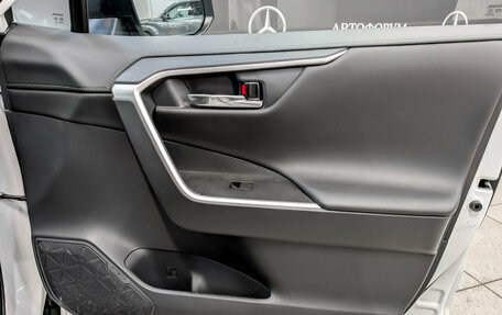 Toyota RAV4, 2025 год, 4 395 000 рублей, 25 фотография