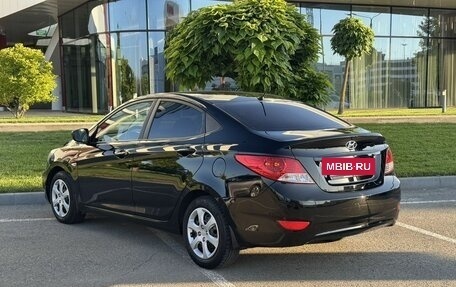 Hyundai Solaris II рестайлинг, 2011 год, 725 000 рублей, 4 фотография