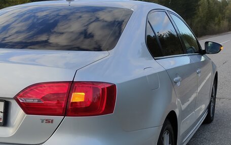Volkswagen Jetta VI, 2011 год, 821 000 рублей, 7 фотография