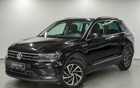 Volkswagen Tiguan II, 2018 год, 2 450 000 рублей, 1 фотография