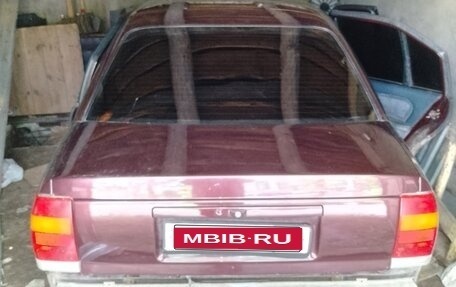 Opel Omega A, 1987 год, 35 000 рублей, 1 фотография