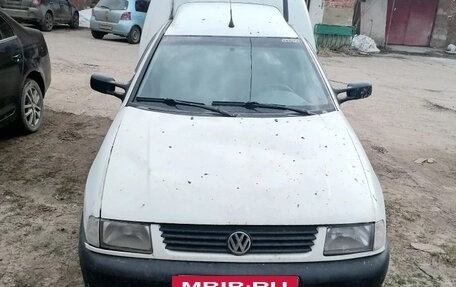 Volkswagen Caddy II, 2003 год, 199 999 рублей, 2 фотография