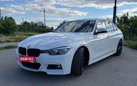 BMW 3 серия, 2018 год, 2 800 000 рублей, 19 фотография