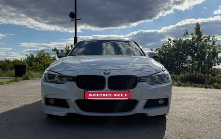 BMW 3 серия, 2018 год, 2 800 000 рублей, 26 фотография