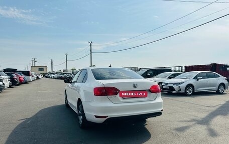 Volkswagen Jetta VI, 2013 год, 859 000 рублей, 4 фотография
